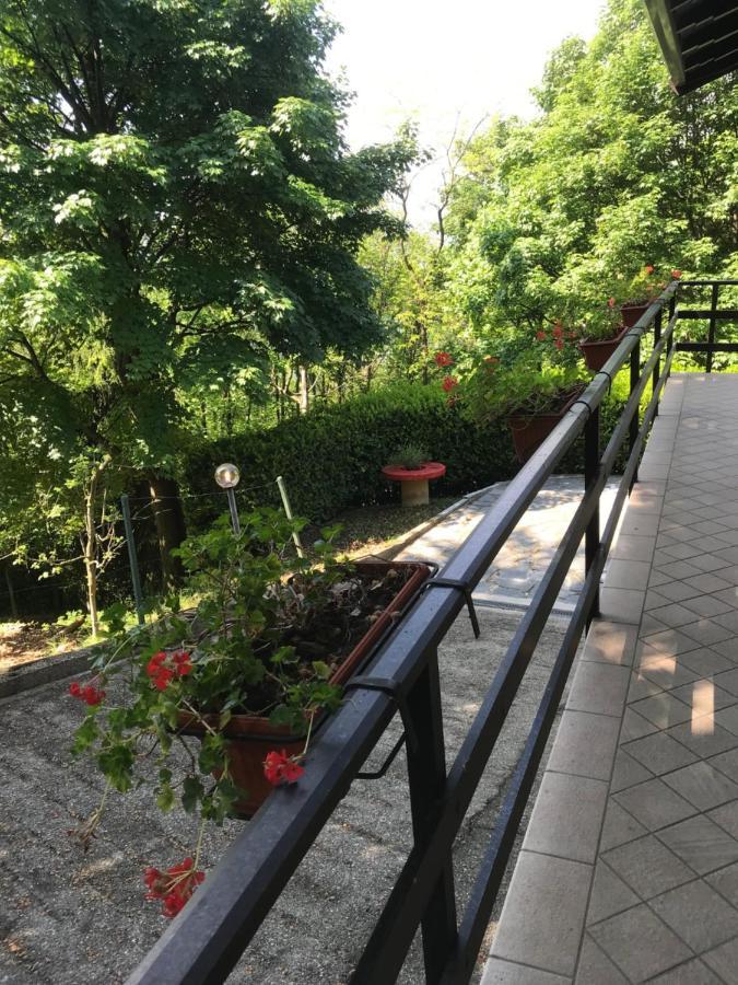 Family Gb - Dimora Fiorita Villa Armeno Ngoại thất bức ảnh
