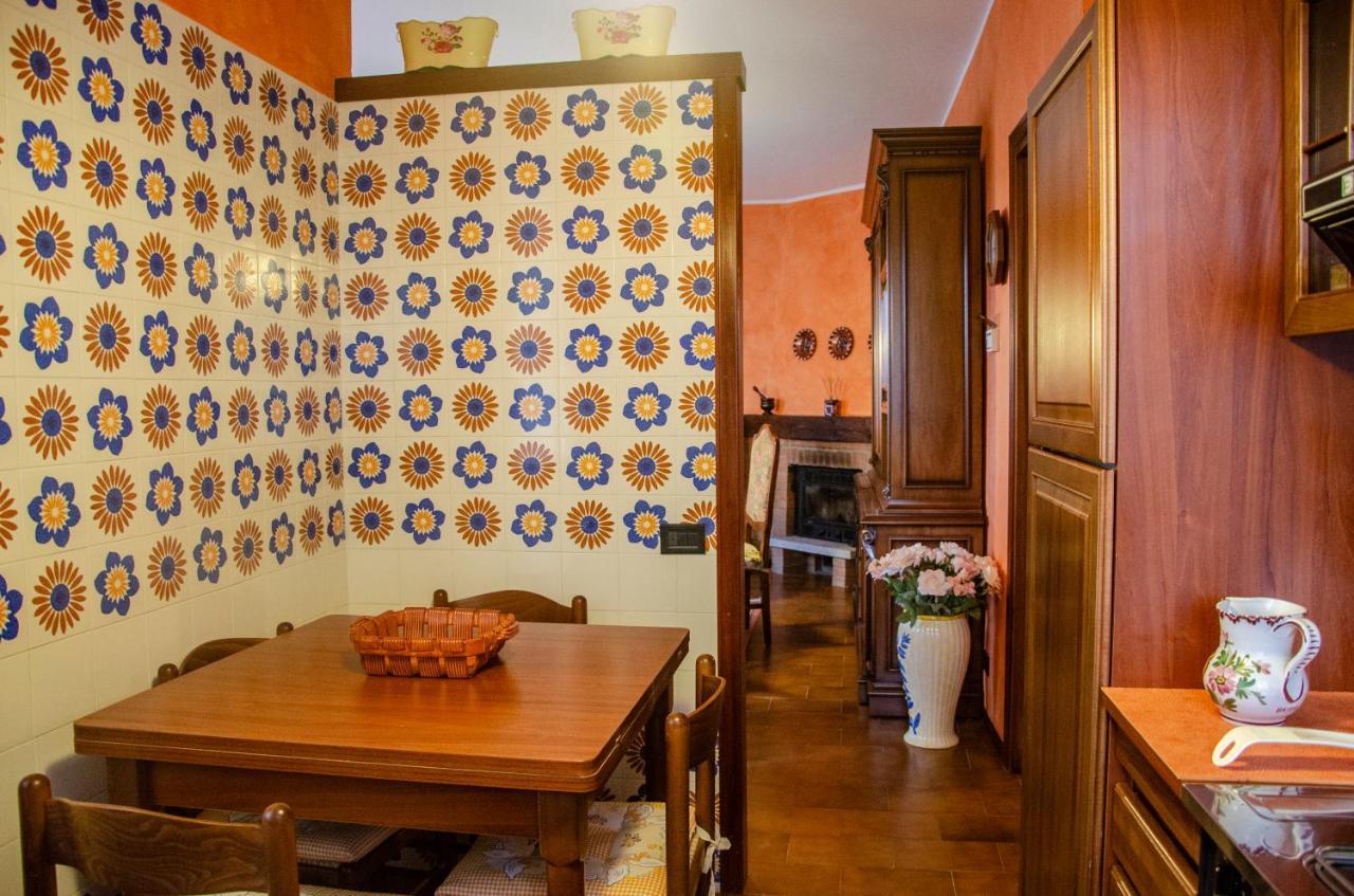 Family Gb - Dimora Fiorita Villa Armeno Ngoại thất bức ảnh