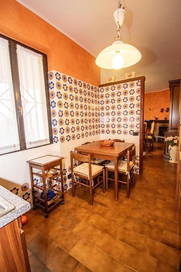 Family Gb - Dimora Fiorita Villa Armeno Ngoại thất bức ảnh