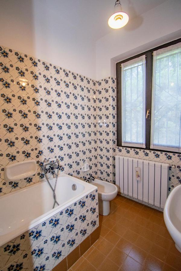 Family Gb - Dimora Fiorita Villa Armeno Ngoại thất bức ảnh